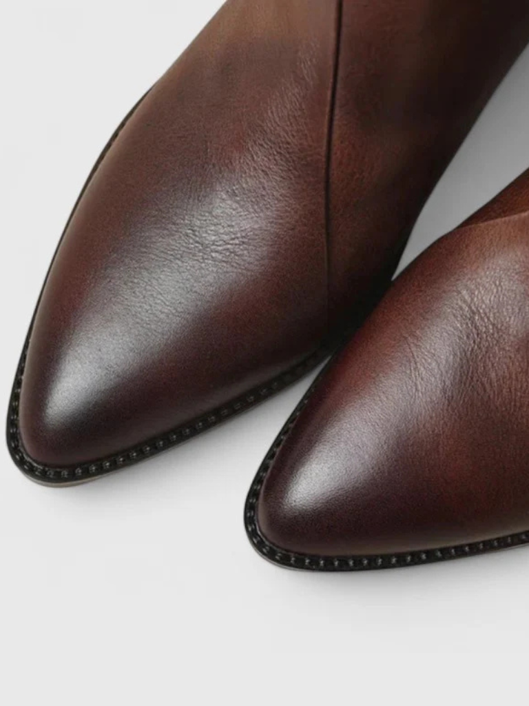 LYNELLE CLASSIC BOOTS