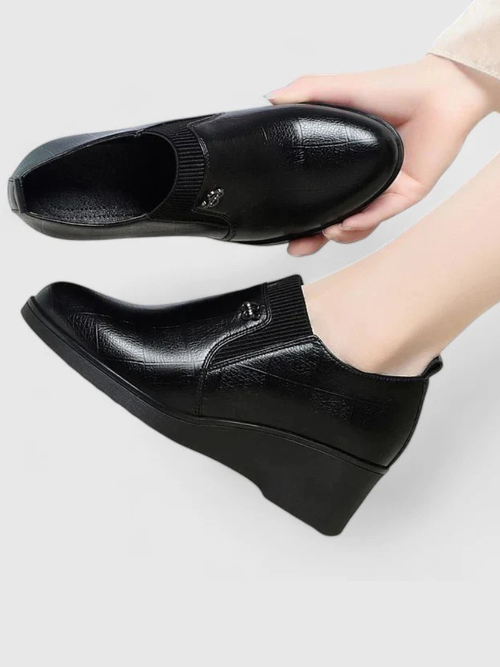 ALEXA ELEGANT WEDGE SHOES