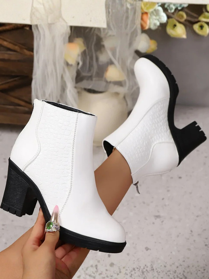 VEYLA CLASSIC COMFORT BOOTS