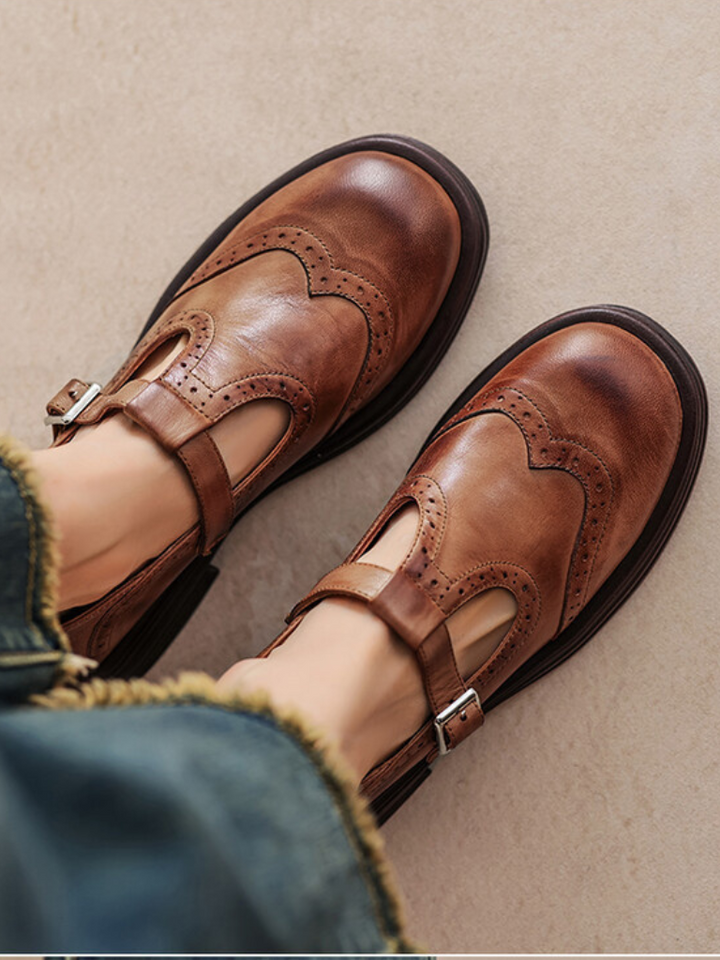 LARA VINTAGE MARY JANE FLATS