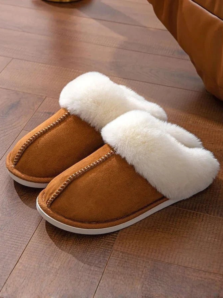 ABIGAIL PLUSH SLIPPERS